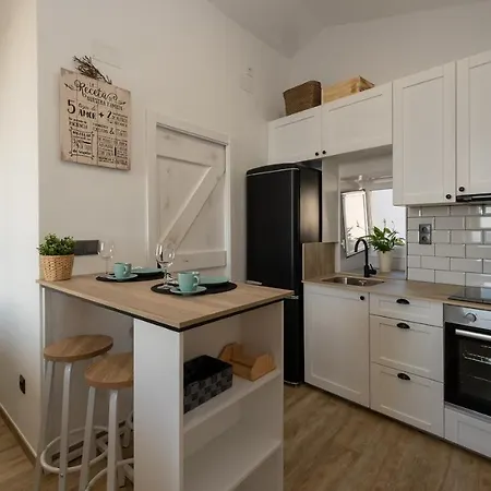 Holiday home House - 1 Bedroom - 60242